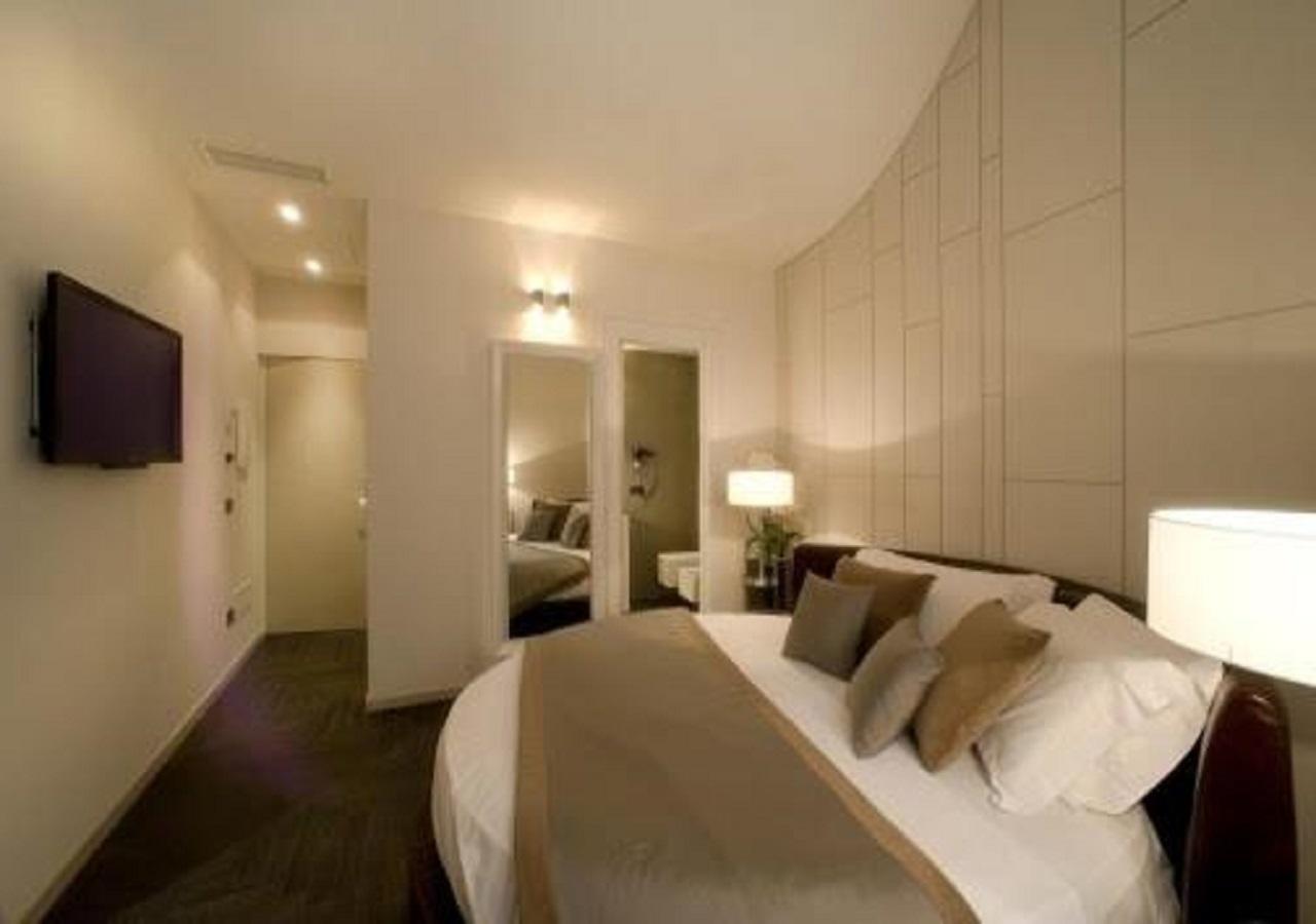 Piazza Del Gesu' Luxury Suites Roma Ngoại thất bức ảnh